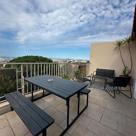 T4 Avec Terrasse Et Garage Prive Toulon Exterior foto